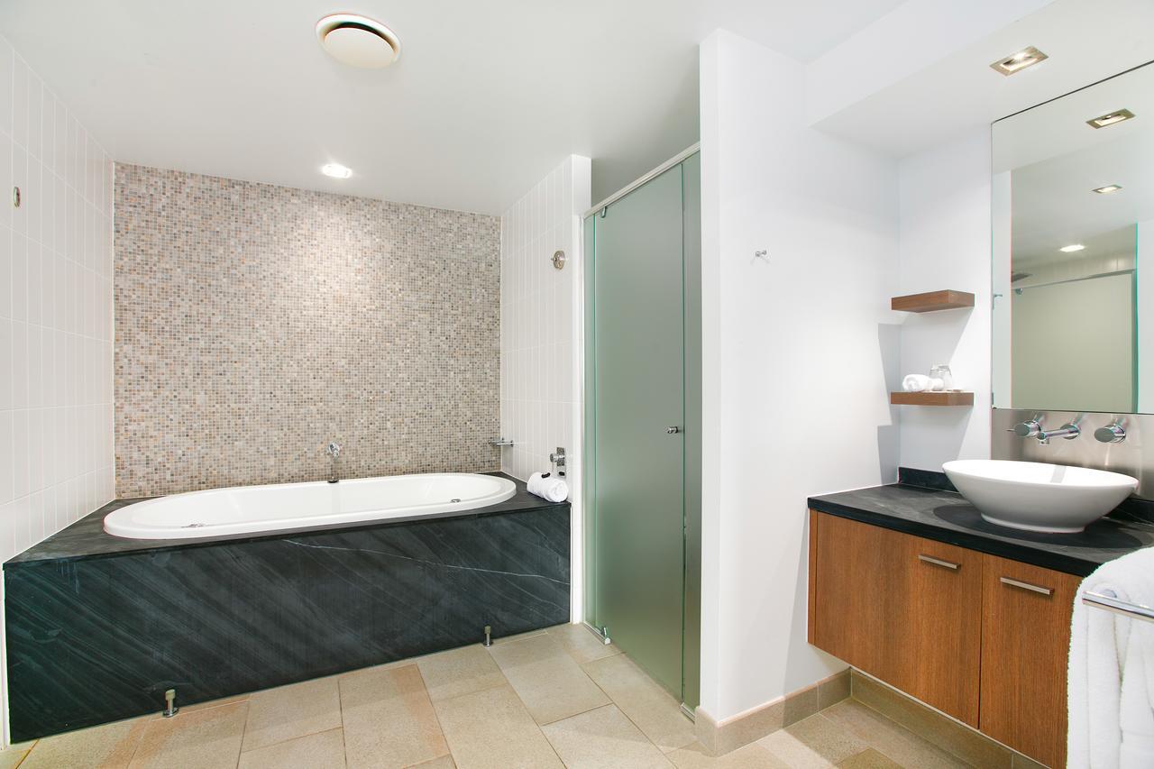 Elysium Private Apartments Triton By The Sea Palm Cove Exterior foto